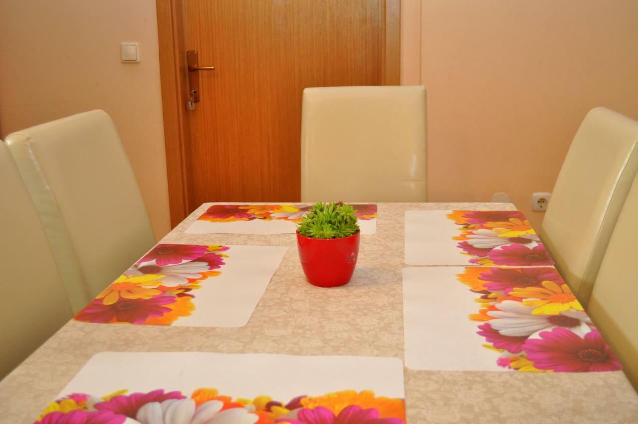 Apartments Ivica Makarska Exterior photo