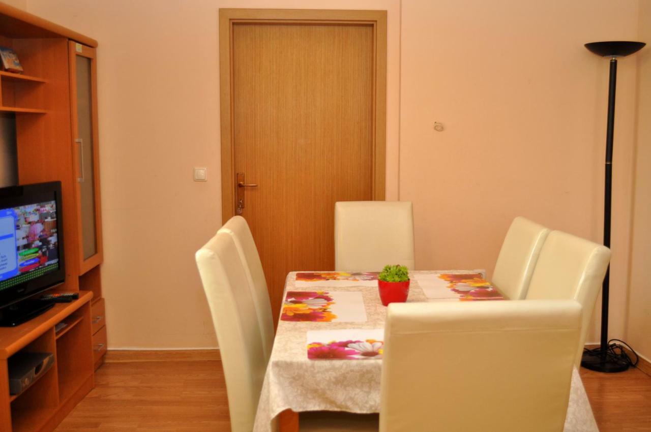 Apartments Ivica Makarska Exterior photo